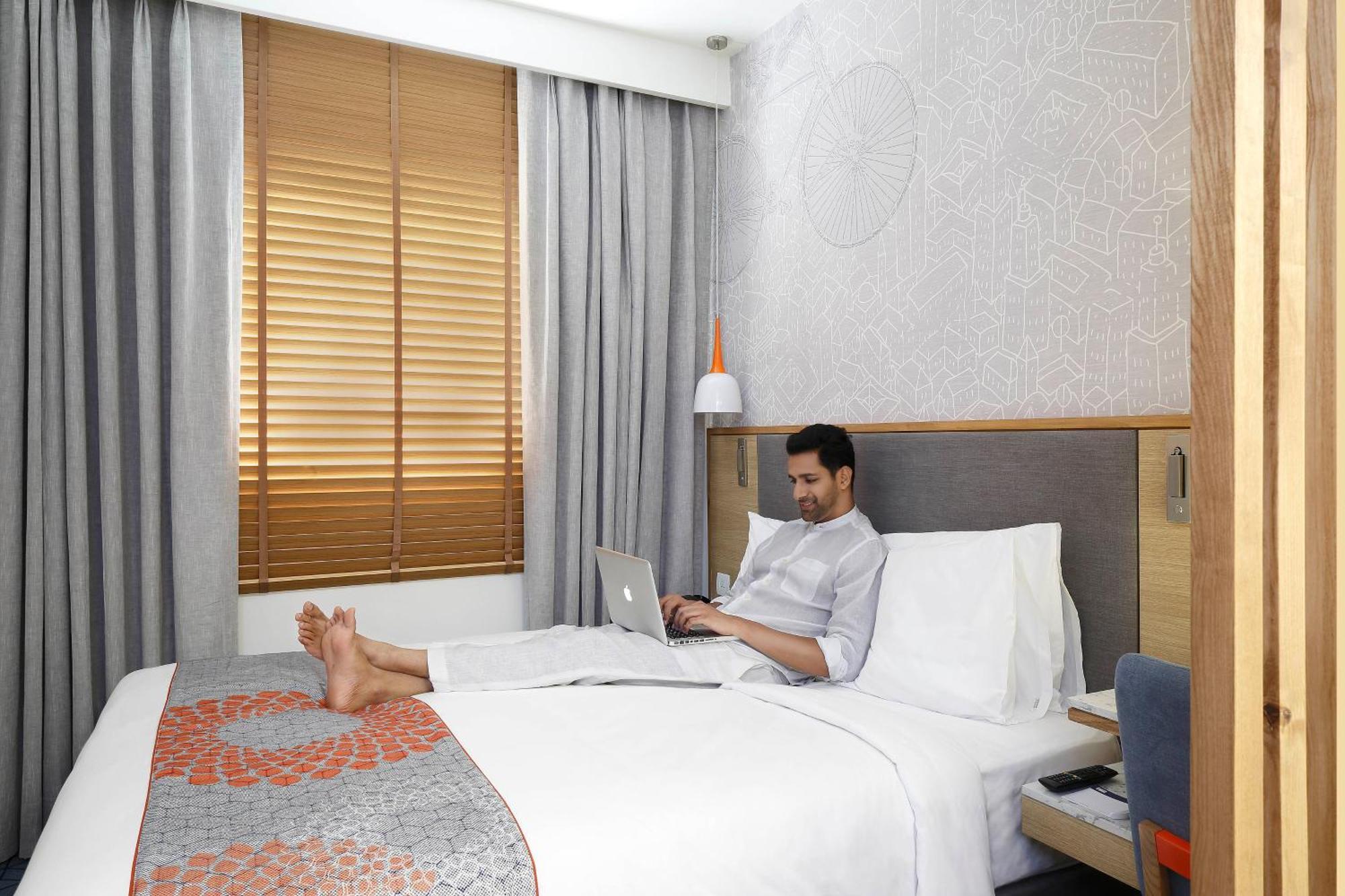 Holiday Inn Express Ahmedabad Prahlad Nagar By Ihg Luaran gambar